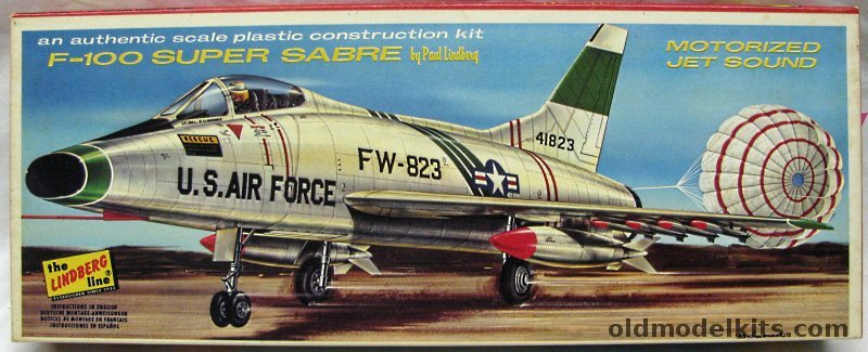 Lindberg 1/48 F-100 Super Sabre Motorized with Jet Sound, 309M-100 plastic model kit